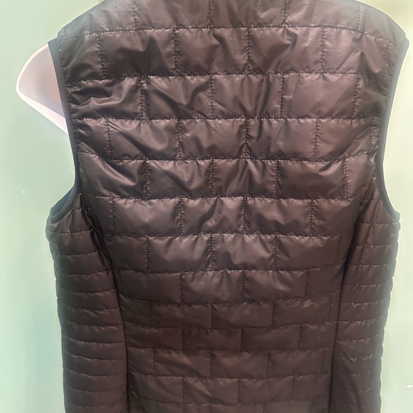 Patagonia Dark Quilted Vest - Picture 8 of 11